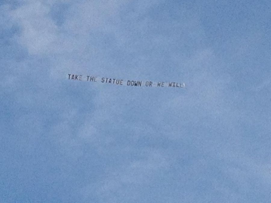 Plane Flying Above Penn State Warns: &quot;Take Down The Statue Or We Will&quot;