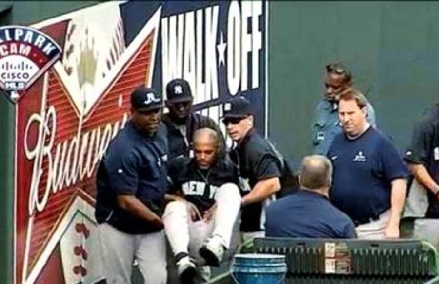Mariano Rivera Hopes To Be Back This Season