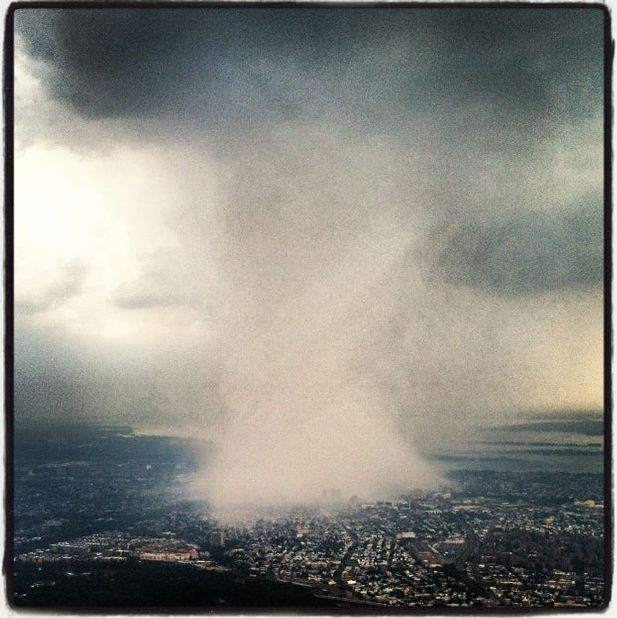 Dhani Jones Took An Incredible Photo Of A Storm Consuming New York