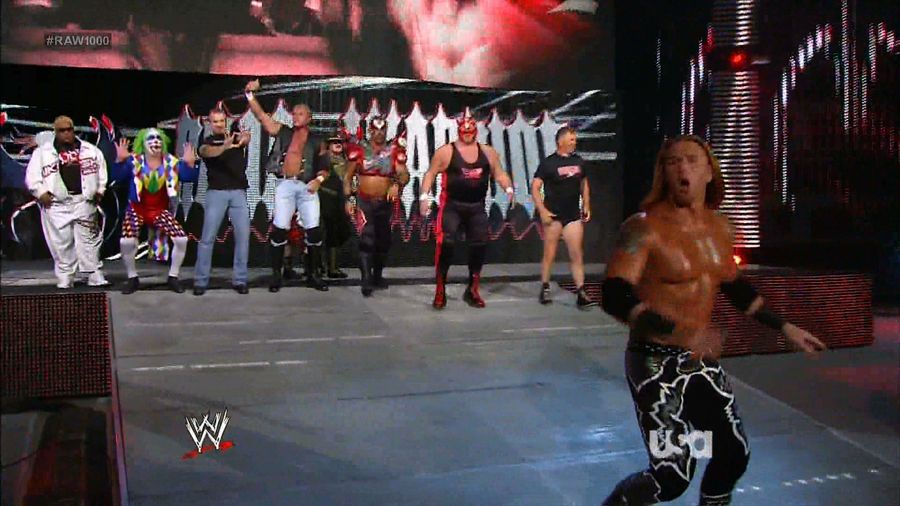 Last Night's <em>Raw</em> Featured An Entire Virgilbag's Worth Of Washed-Up Wrestlers