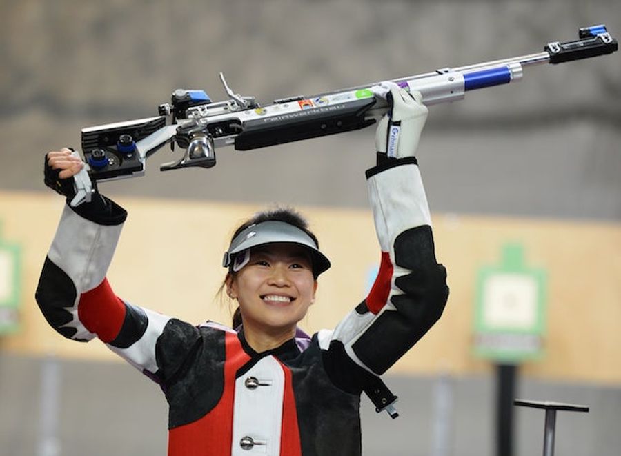 Yi Siling Wins The First Gold Medal Of London 2012 (For Air Rifle)