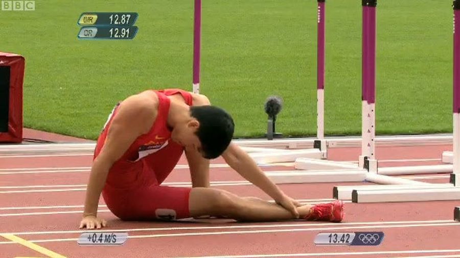 China's Most Famous Olympian Liu Xiang Crashes Out Of His Second Straight Olympics
