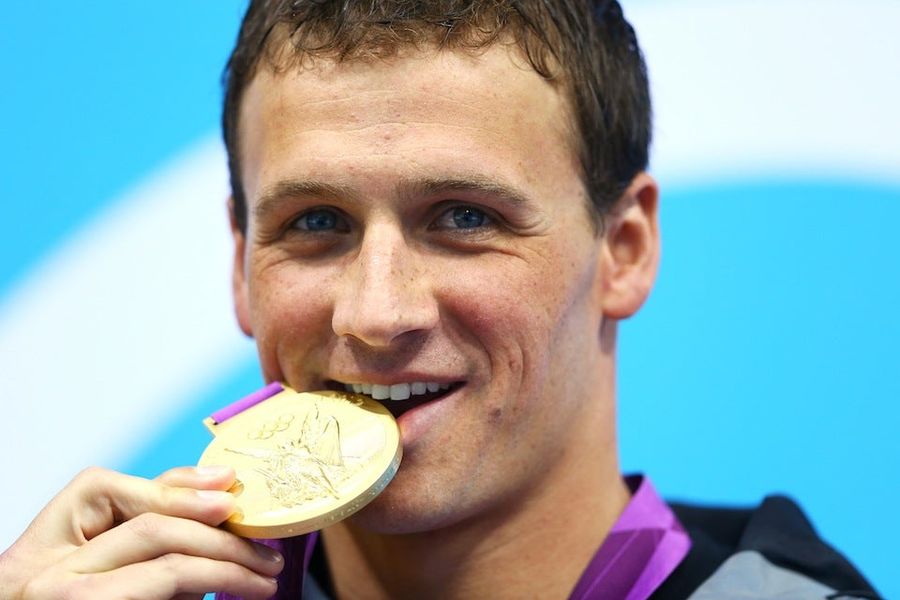 Ryan Lochte Had A Tough Time Learning His Lines For His Cameo On <em>90210</em>