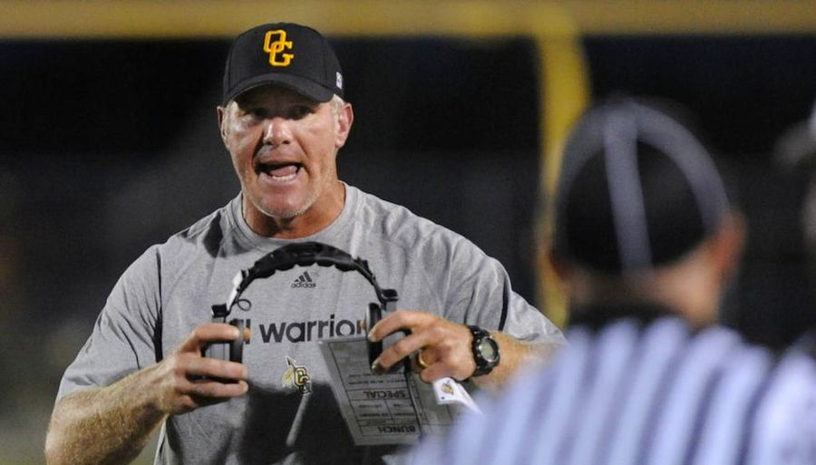 Brett Favre Is An Angry Old Man