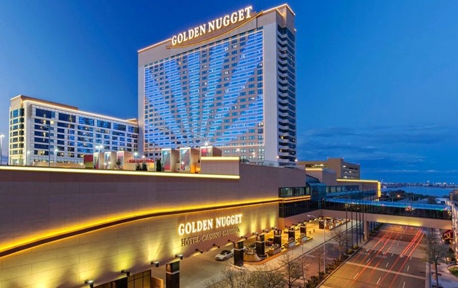 Casino Fails To Shuffle Cards, Sues Gamblers Who Won $1.5 Million
