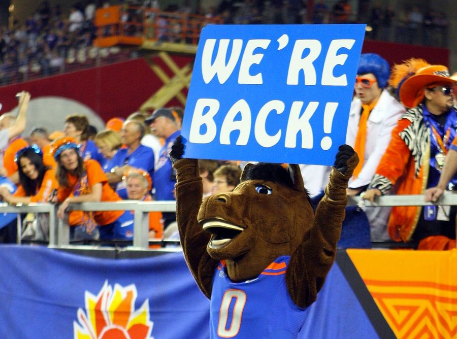 The Official Boise State Twitter Feed Was Honest For About 30 Seconds After The Broncos Lost Their Season Opener