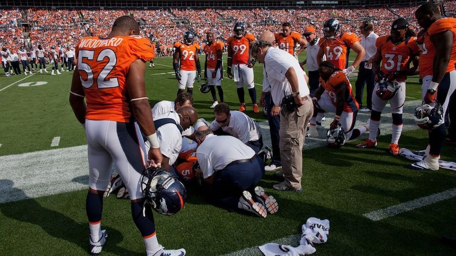 The NFLPA Wants A Concussion Expert On The Sidelines. The League Says Nope.