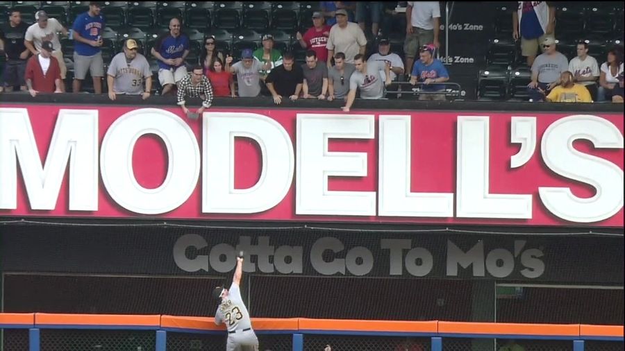 Pirates Outfielder Travis Snider Just Made "One Of The Best Catches You'll Ever See"