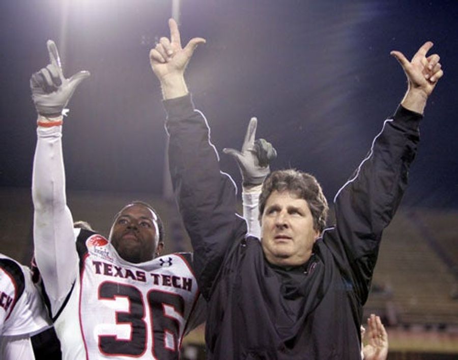 College Football Preview: I've Got a Crush on Mike Leach
