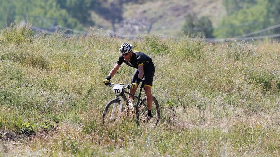 A Full List Of The Brave, Brave Companies That Dropped Lance Armstrong Only After Nike Did