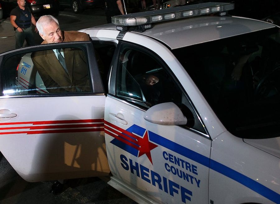 Jerry Sandusky Arrives At Prison