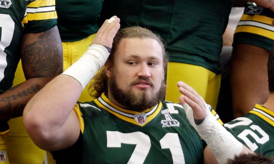 Packers Lineman Gives One Hell Of An Answer To "Boxers Or Briefs?"