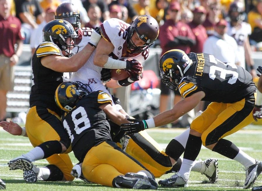 University of Minnesota Wide Receiver A.J. Barker Writes Scathing Goodbye Letter To Head Coach Jerry Kill, Alleging Abuse And Intimidation