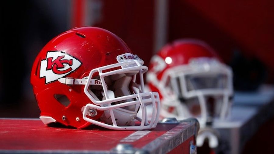 Missouri Man Shoots Guy In The Face With A Shotgun While Watching Chiefs Game