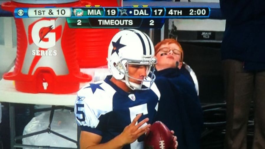This Passed-Out Kid Is Why You Shouldn't Eat Dinner Before The Cowboys Play
