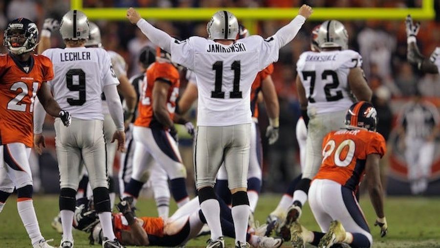 Was Sebastian Janikowski's 63-Yard Field Goal The NFL's <em>Longest</em> 63-Yarder?