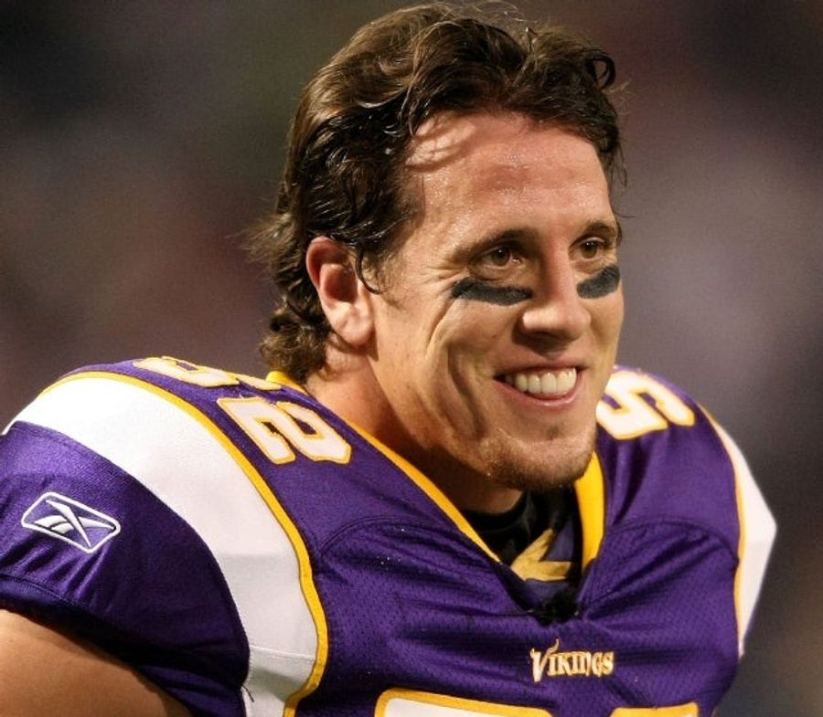 Chad Greenway Wants Vikings Fans To Get "Super-Duper Drunk" This Sunday