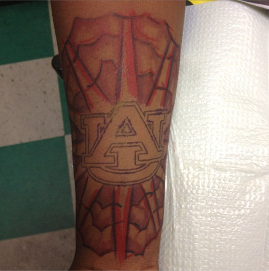 Five-Star Recruit Decommits From Auburn University, Even Though He Got An Auburn Tattoo This Summer [UPDATE]
