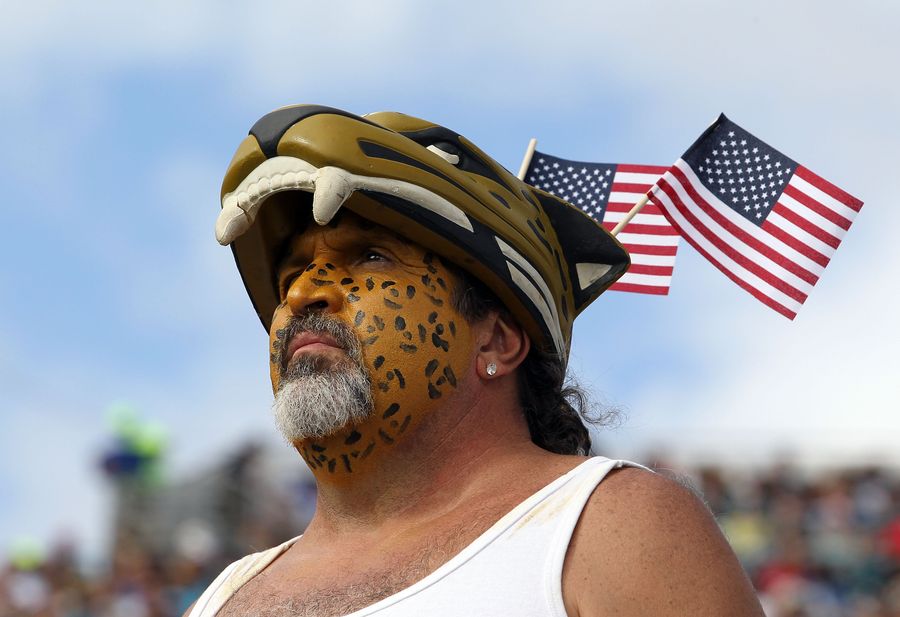 Jaguars Fans Will Show Up In Droves To Watch Tebow, Who Is A Game-Time Decision To Hold A Clipboard