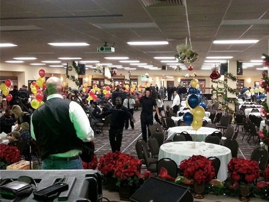 USC Was Way Late For The Sun Bowl Dinner, So Georgia Tech Got Pissed And Left