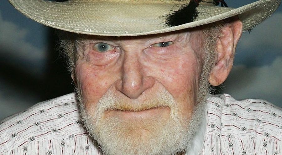 Harry Carey Jr., The Actor Who Gave Us Player In Dugout, Has Died At 91