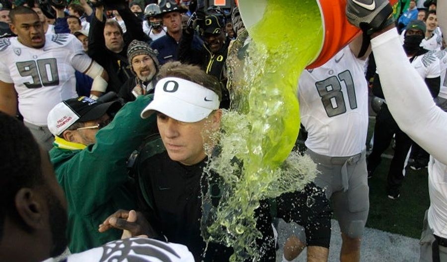 <em>Newsday</em>, Like Twitter Users, Simply Cannot Tell Brian Kelly And Chip Kelly Apart