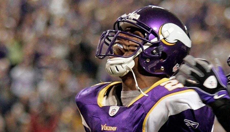 Adrian Peterson Says He Will Run For 2,500 Yards In 2013, So Naturally He Will