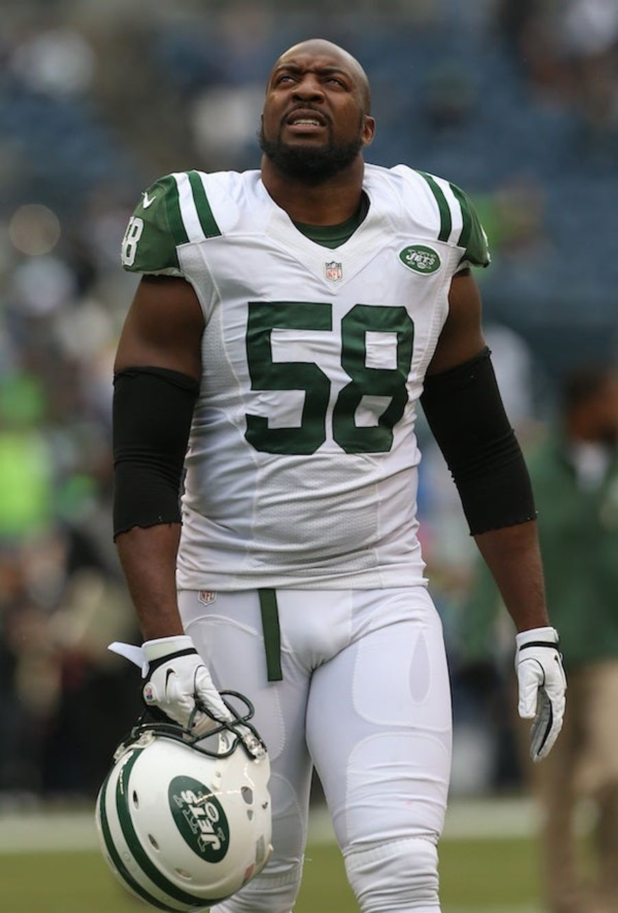 Jets LB Bryan Thomas Was Charged With Assaulting His Wife Back In October