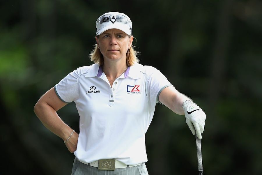 Annika Sorenstam Accidentally Cut Off The Tip Of Her Finger, Then Tweeted The Aftermath [WARNING: GAH!]