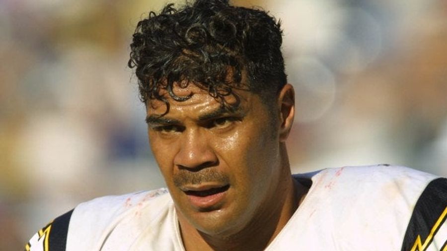 Junior Seau Had Chronic Brain Damage