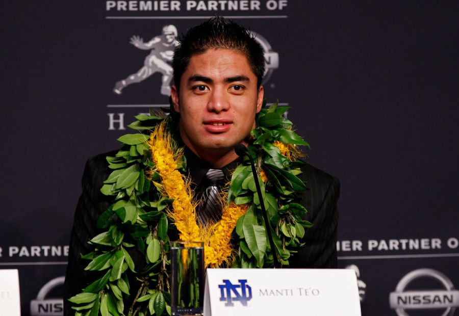 Manti Te'o's Mom Tried To Convert Lennay Kekua To Mormonism Via Text Message