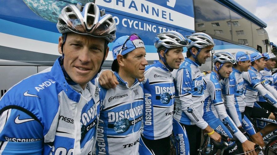 Some Poor Bastard Bought 10,000 Lance Armstrong DVDs, And They're Now Worthless