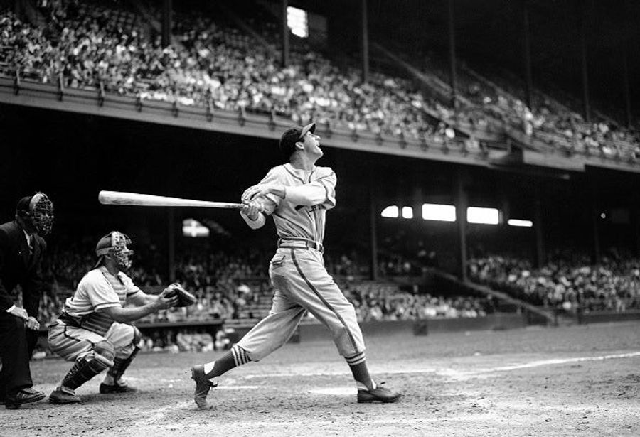 Bob Costas's Eulogy For Stan Musial Was Midwestern Sports Reverence At Its Finest