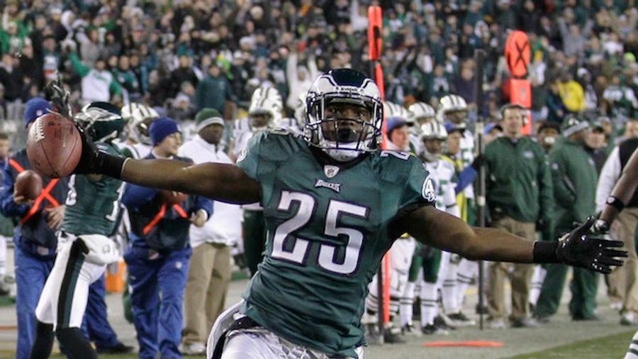 Roundup: What You Missed The Weekend LeSean McCoy Had A Twitter War With His Babymama