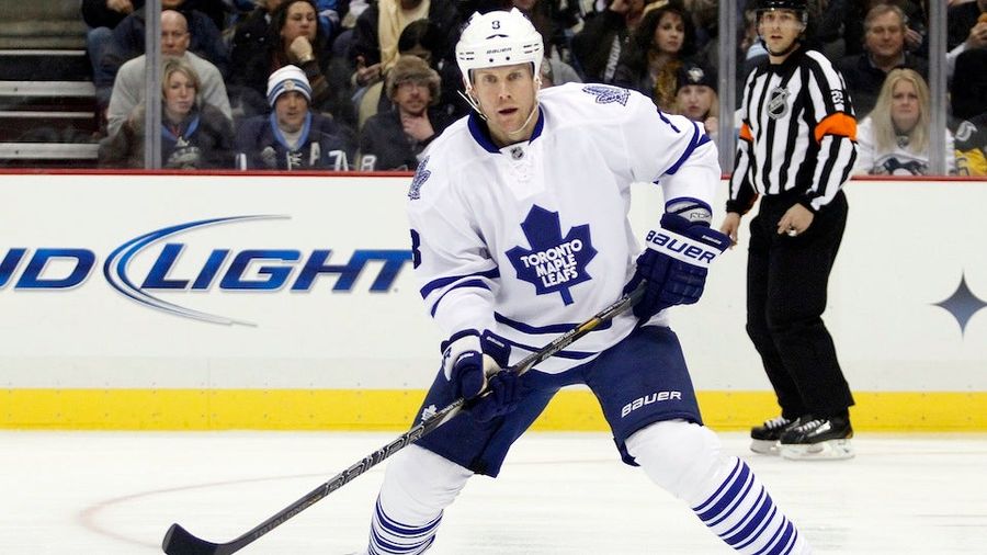 Mike Komisarek's Frustrating Practice Led To Emergency Eye Surgery