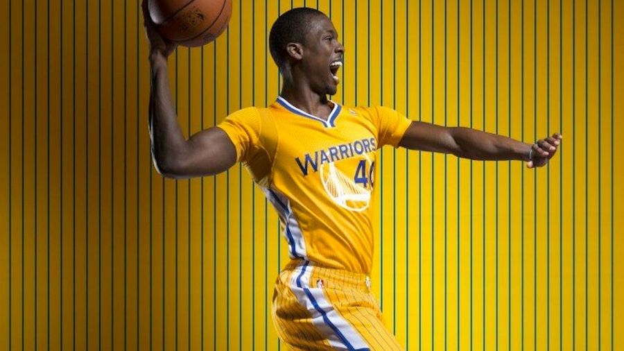 The Golden State Warriors' New Alternate Jersey Has Sleeves, For Some Reason