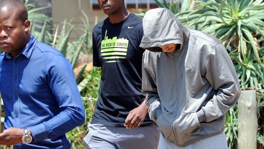 Oscar Pistorius Would Shoot Guns When He Couldn&#39;t Sleep