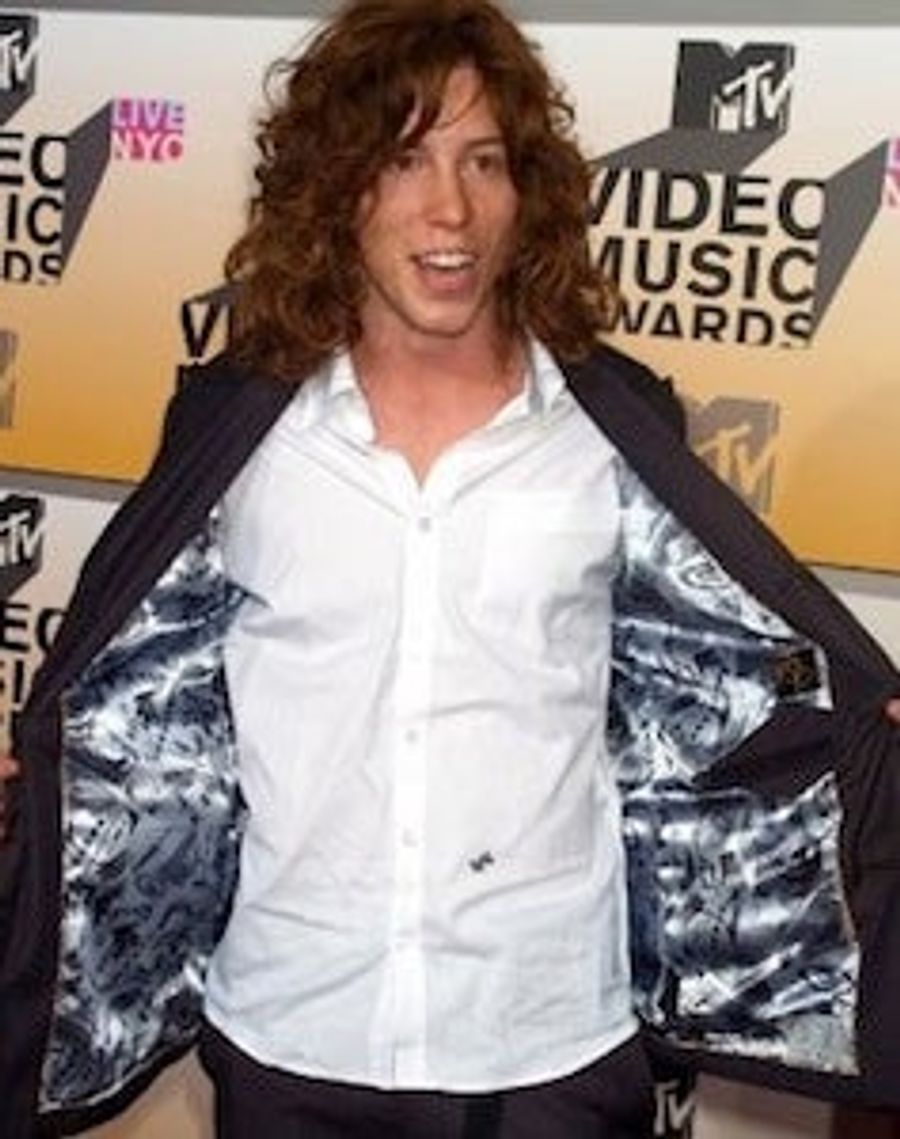 At Least We Have Fair Warning That There Are Nude Photos Of Shaun White In The Universe