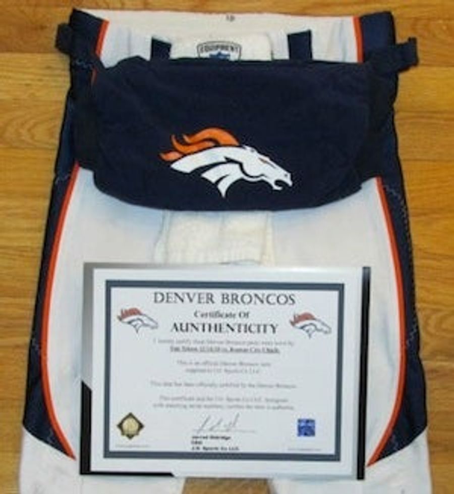 You Can Finally Get In Tim Tebow&#39;s Pants