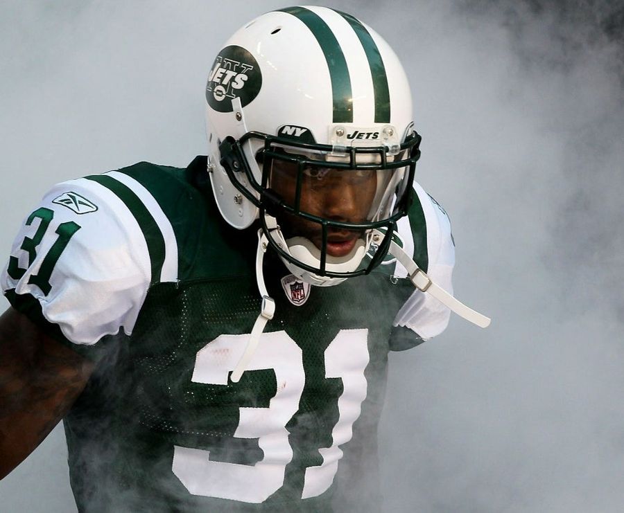One Of Antonio Cromartie's Baby Mamas Is Writing A Tell-All To "Help Women"