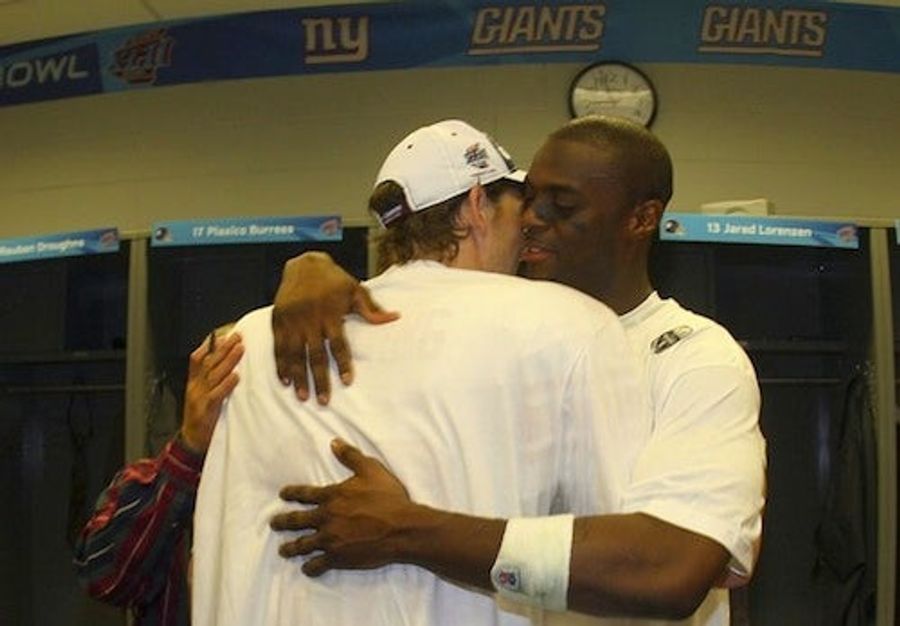 Eli Manning Wants Plaxico Back