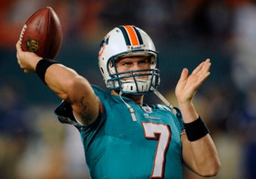 Chad Henne Blames The Quarterbacks When Receivers Get Hurt