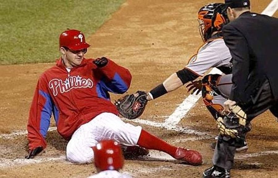 Your "Baserunners Wearing Jackets!" Phillies-Giants Open Thread