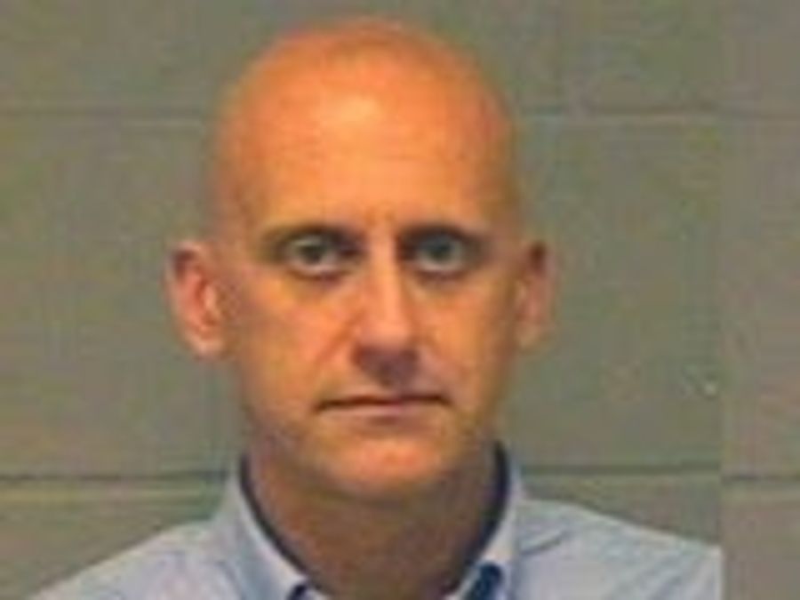 ESPN Producer Caught Beating It Outside A Lady&#39;s Window