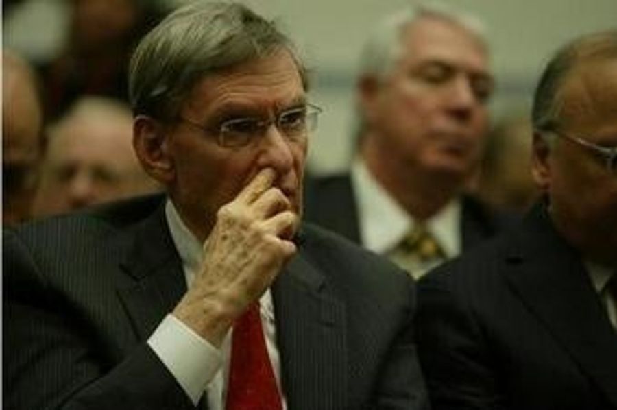 Bud Selig Says He's Willing to Talk About Expanded Baseball Playoffs