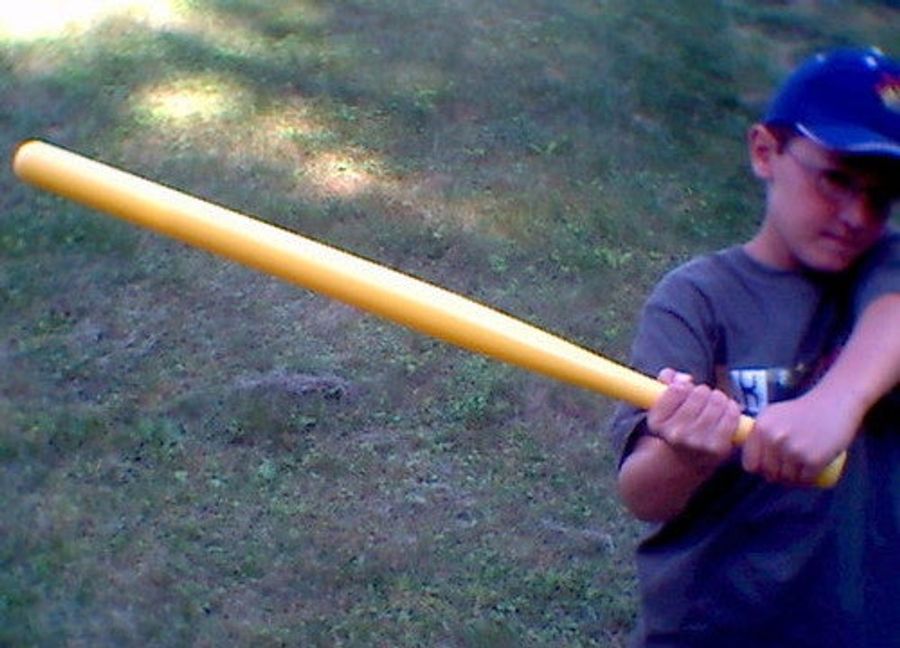Underwear-Clad Man In Brutal Wiffle Bat Beatdown