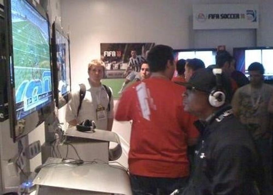 Gus Johnson Mesmerized By The Sound Of Gus Johnson&#39;s Voice