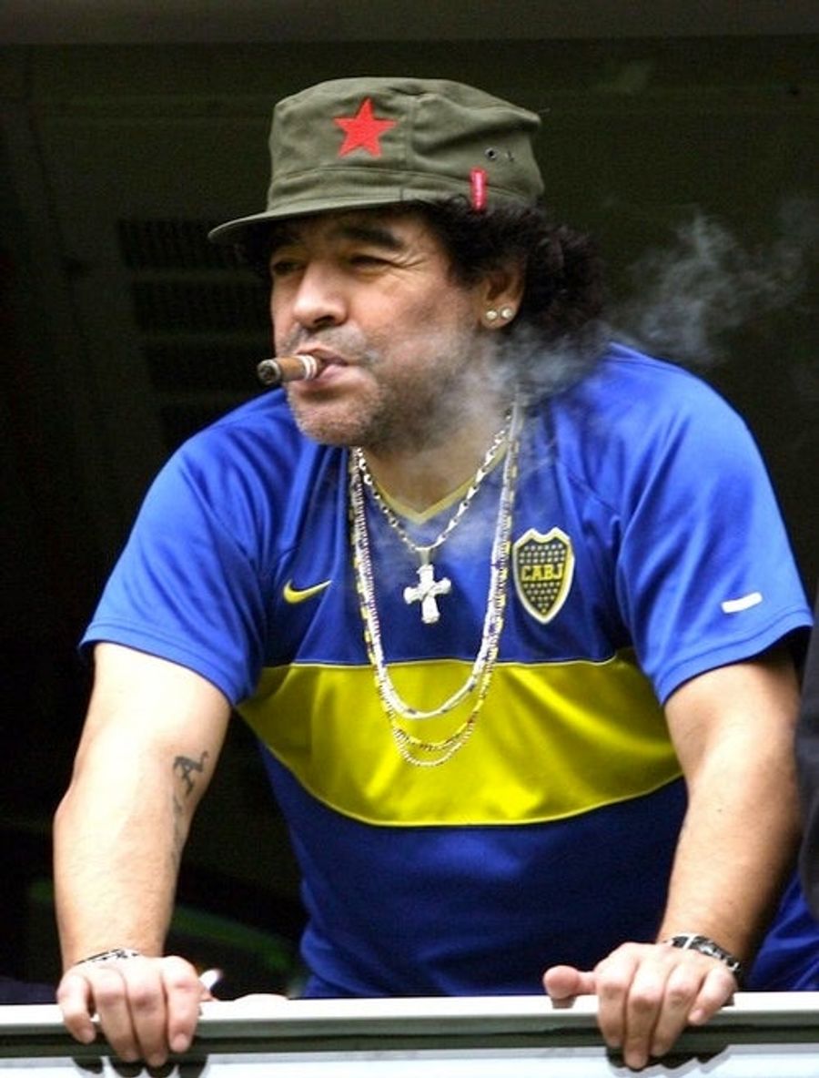 Maradona&#39;s Pot To Piss In Now Classy As All Get-Out
