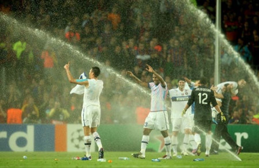 Barcelona Turn On Sprinklers To Dampen Inter Celebrations
