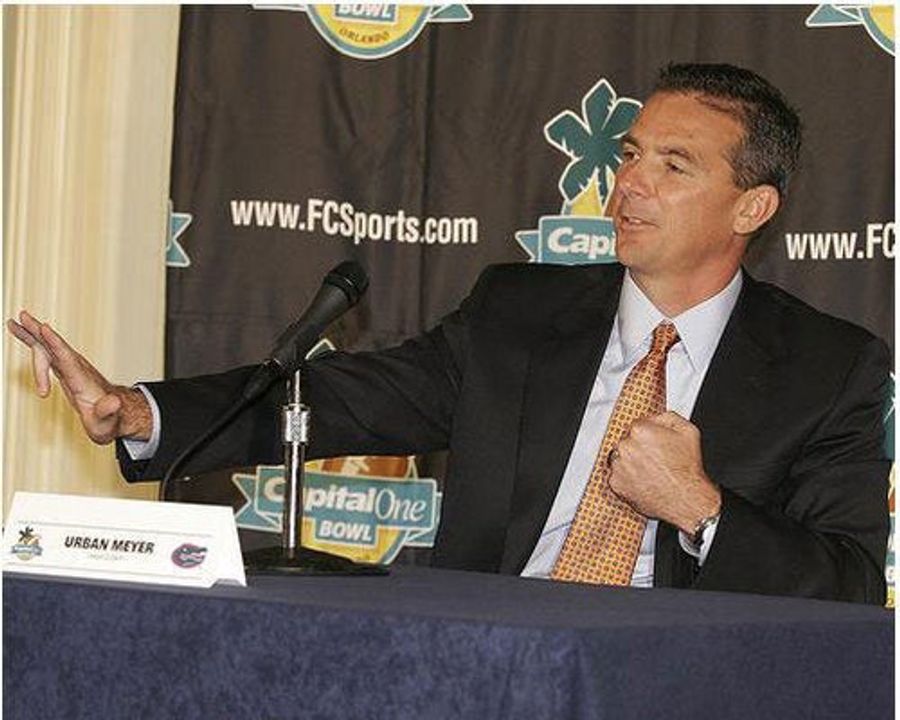 Urban Meyer's Still A Dick To The Media, Even At The Masters
